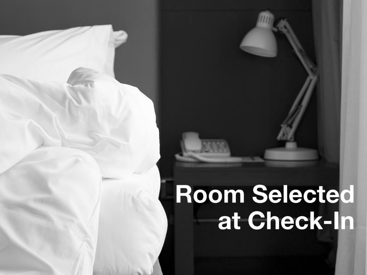 Holiday Inn Express & Suites Charlotte-Concord-I-85 By Ihg Room photo